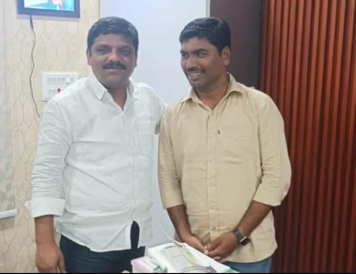 . తెలంగాణ రాజ్యాధికార పార్టీ హన్మకొండ జిల్లా యూత్ ప్రెసిడెంట్ తీన్మార్ జయ్