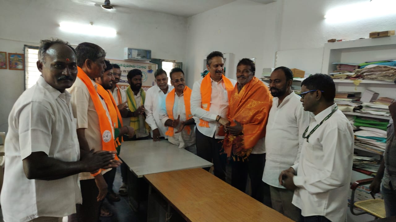 అట్టహాసంగా నందలూరు మండల సింగల్ విండో త్రీ మెన్ కమిటీ డైరెక్టర్గ ఎన్నిక