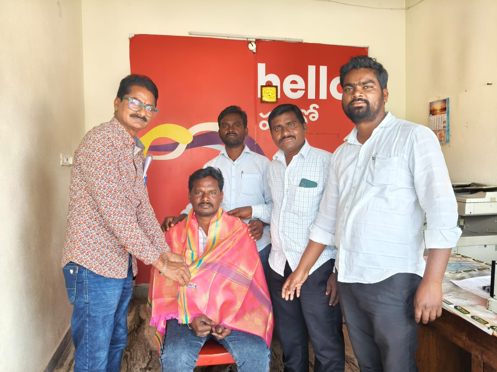 నూతన ఉప సర్పంచ్ తుడుం రాజు కి చిరు సత్కారం