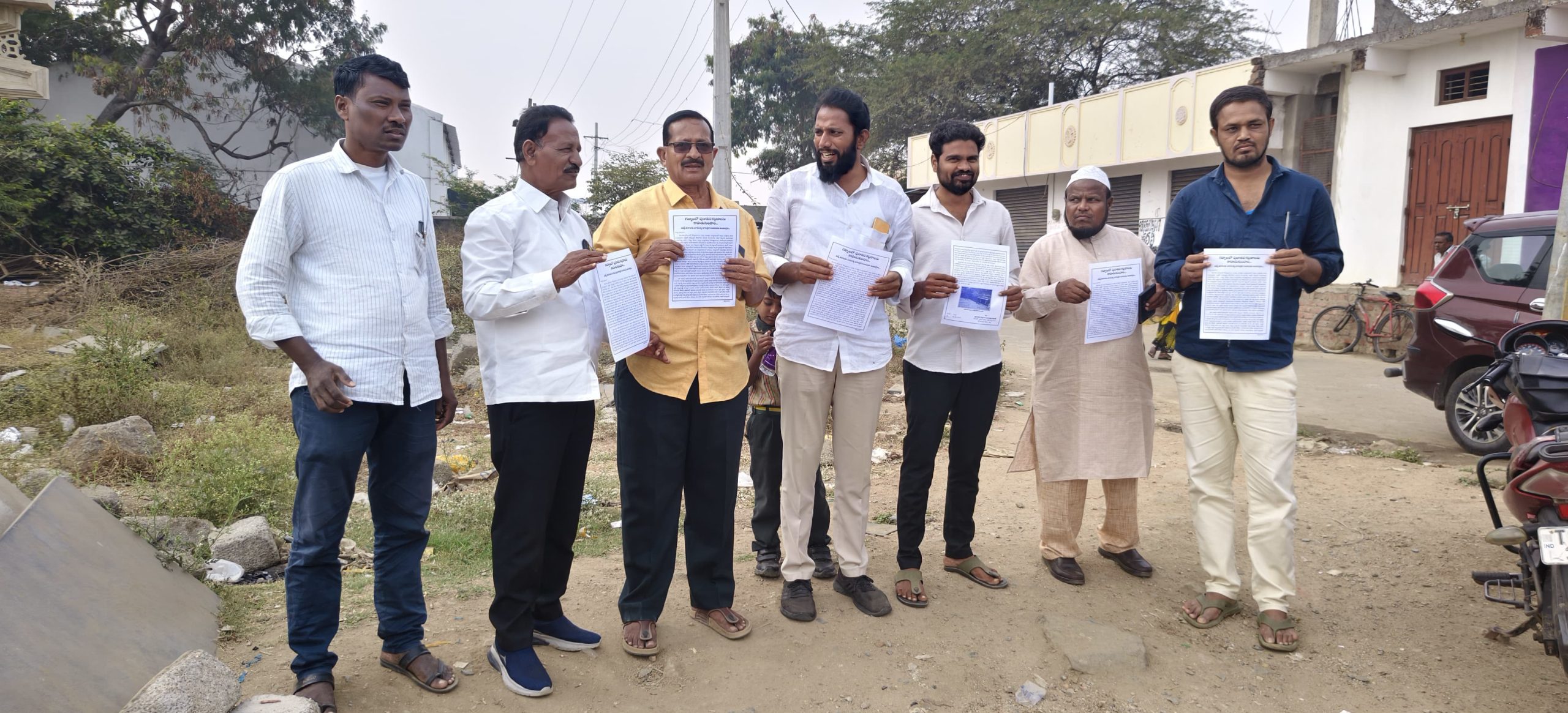 గద్వాల పట్టణంలోని పురాతన కట్టడాలను రక్షించాలని ముఖ్యంగా కొత్త బావిని కమర్షియల్ కాంప్లెక్స్ గా మార్చే ప్రయత్నాలను అడ్డుకున్న ప్రజా సంఘాలు.