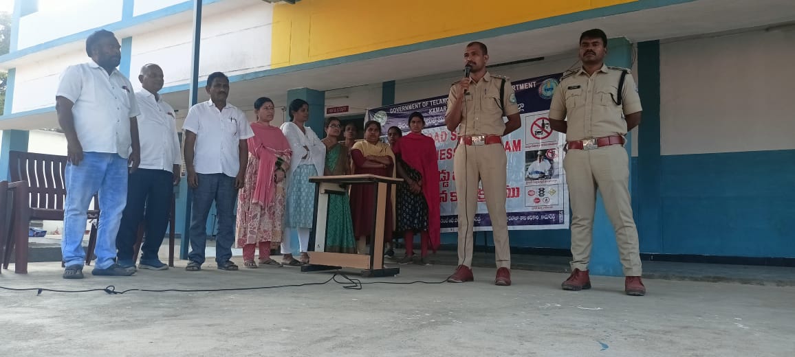 జడ్ పి హెచ్ ఎస్ ఉన్నత పాఠశాలలో రోడ్డు భద్రతా మాసోత్సవాలు 2026 అవగాహన సదస్సు.