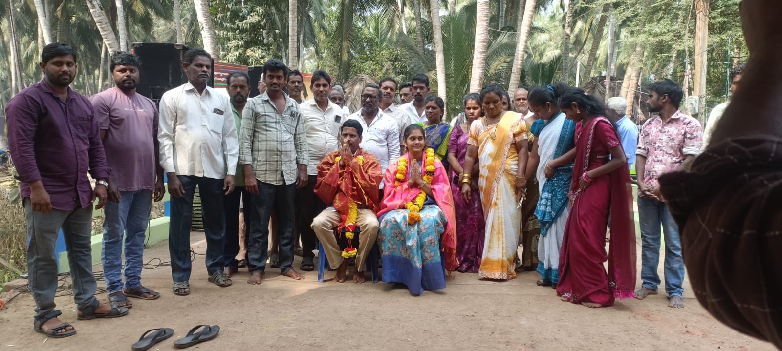 శ్రీమతి సలాది. సతీష్ ఊర్మిళాదేవిగారికి ఘనంగా దంపతులకు సన్మానం