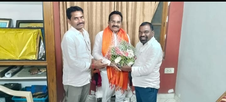 ఏజెన్సీ ప్రాంత మండలాలకు బిటి, సిసి రోడ్లు మంజూరు చేయాలి.