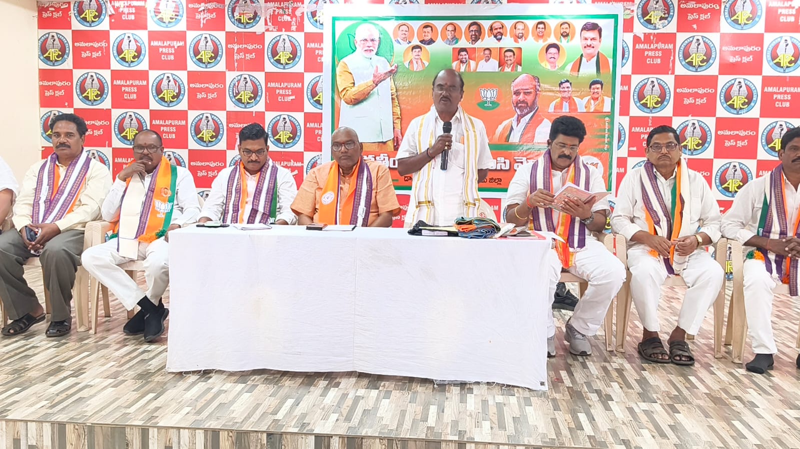 జిల్లాలో బీజేపీ ఓబీసీ జిల్లా నూతన పదాధికారుల నియామకం