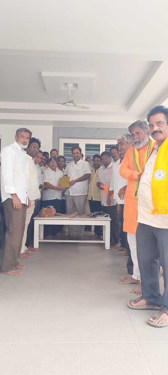 దాట్లకు సంక్రాంతి శుభాకాంక్షలు తెలిపిన బిజెపి నాయకులు