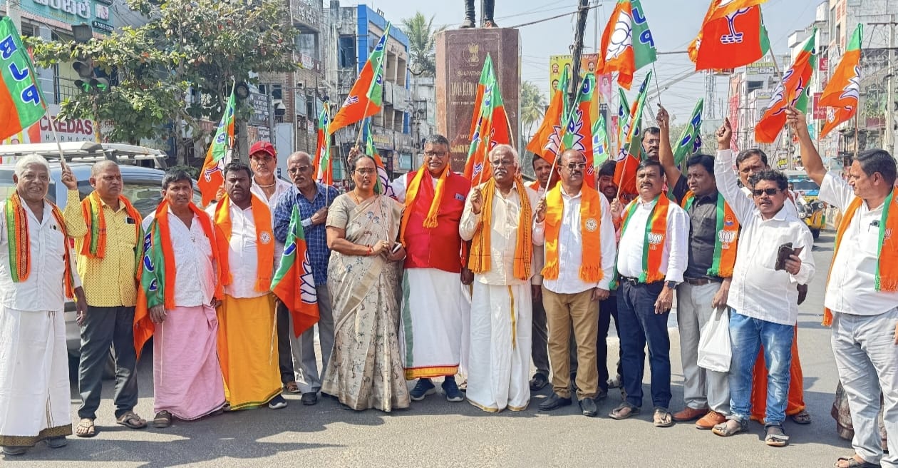 అనకాపల్లిలో భాజపా విజయోత్సవ ర్యాలీ