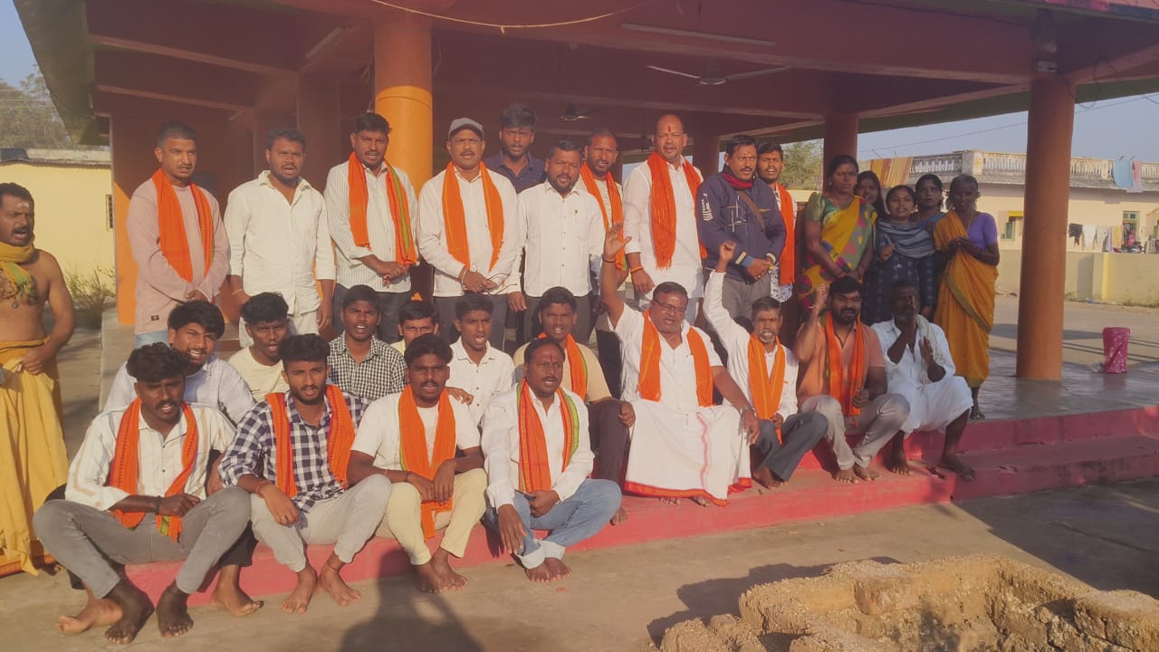 విశ్వ హిందూ పరిషత్ ఆధ్వర్యంలో బట్టాపూర్ లోహనుమాన్ చాలీసా పారాయణం