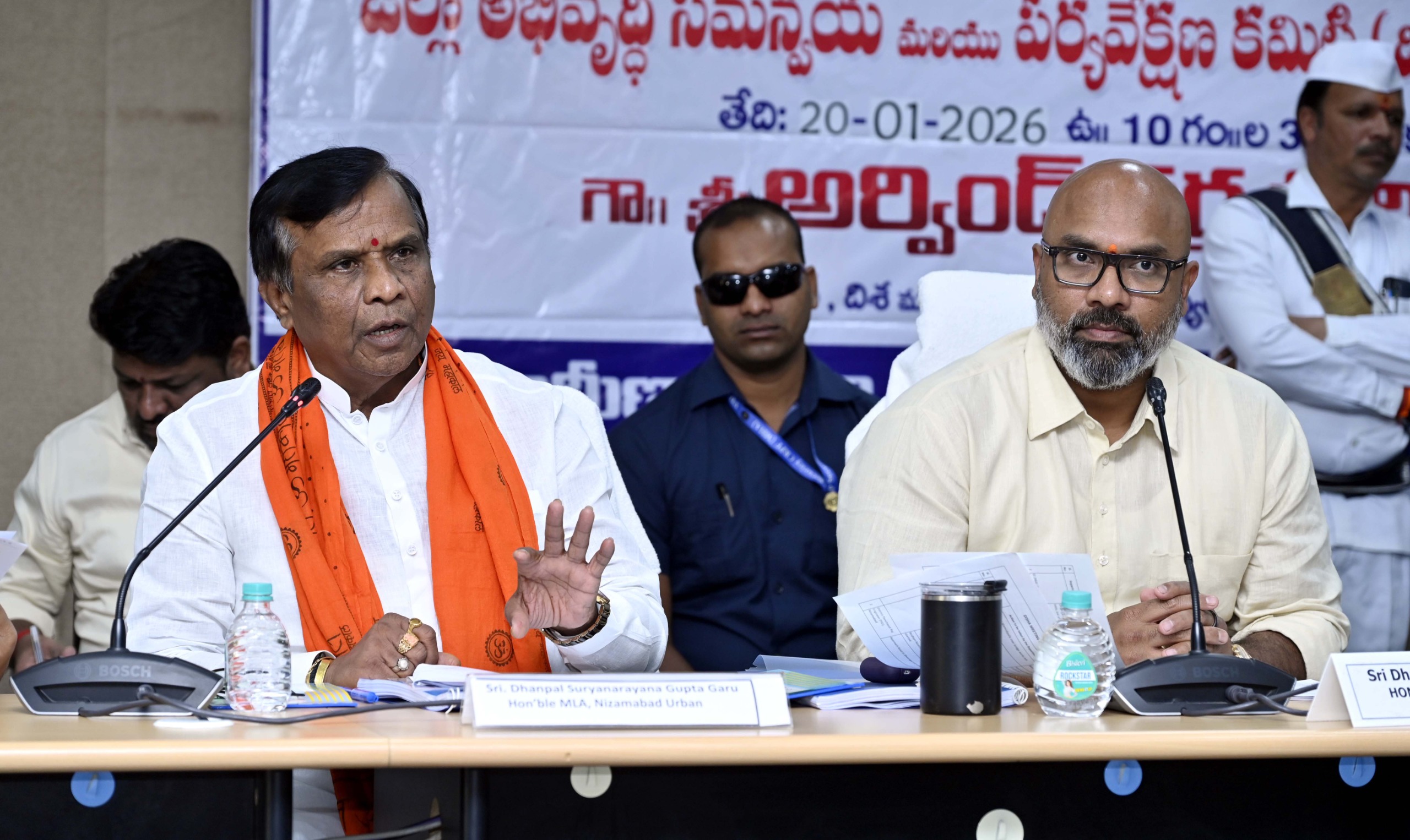 అభివృద్ధి పనులను సకాలంలో పూర్తి చేయాలి..