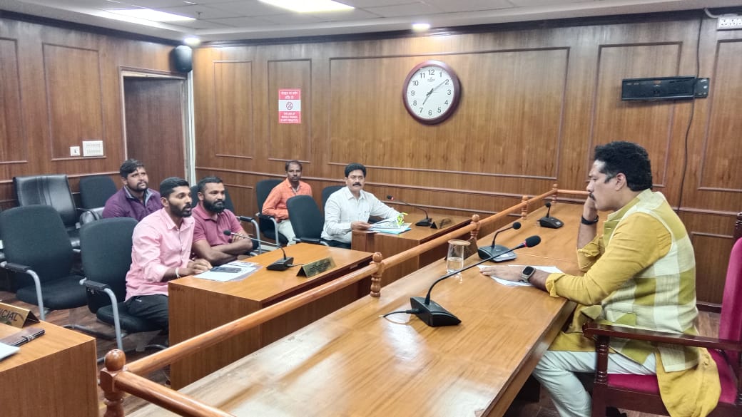 ఢిల్లీ లో జాతీయ ఎస్‌టీ కమిషన్‌లో పాకాల గ్రామ సమస్యలపై విచారణ..