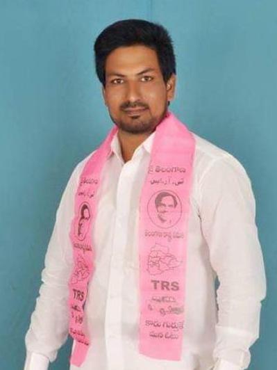 జహీరాబాద్ మున్సిపల్ ఎన్నికల్లో పోటీ చేస్తున్న బి ఆర్ఎస్ పార్టీ అభ్యర్థి 11వ వార్డ్ ప్రెసిడెంట్ అలీ భాయ్