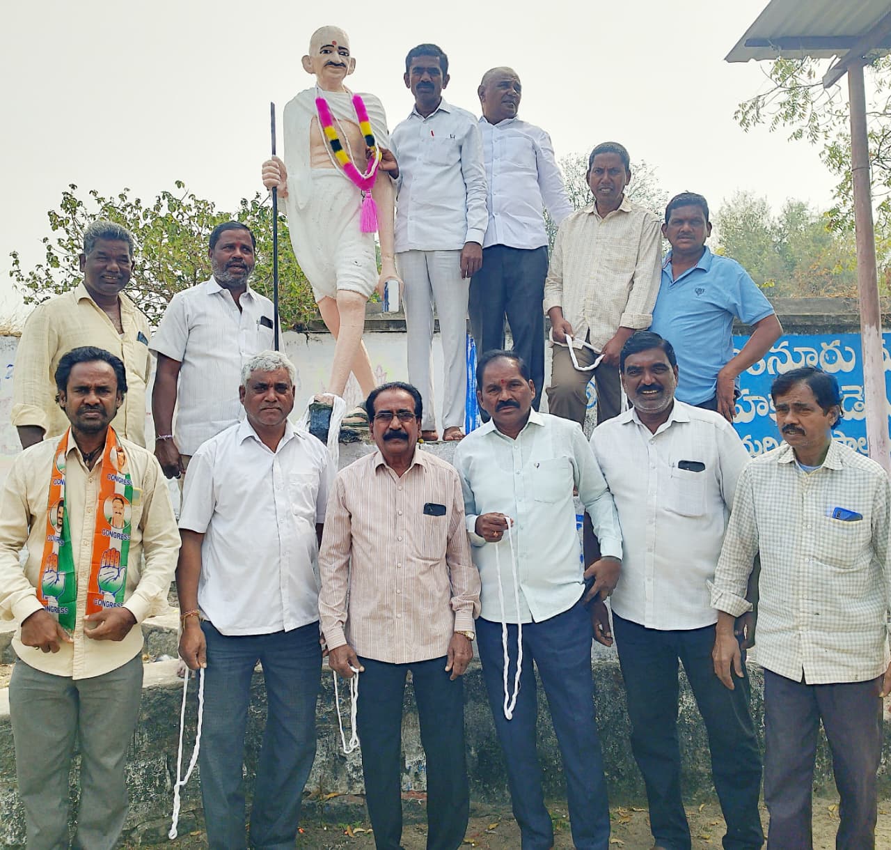 …మహాత్మా గాంధీజీ 78వ వర్ధంతి సందర్భంగా ఆయనకు ఘన నివాళులు అర్పించిన కాంగ్రెస్ పార్టీ నాయకులు