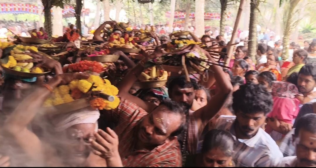 బ్రహ్మ గుండాల వద్ద వీరభద్ర స్వామి వారి తీర్థం