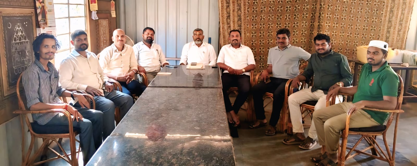 జడ్పీటిసి, ఎంపీటీసీ ఎన్నికల్లో అయిన 42 శాతం బీసీ రిజర్వేషన్లు కల్పించండి.