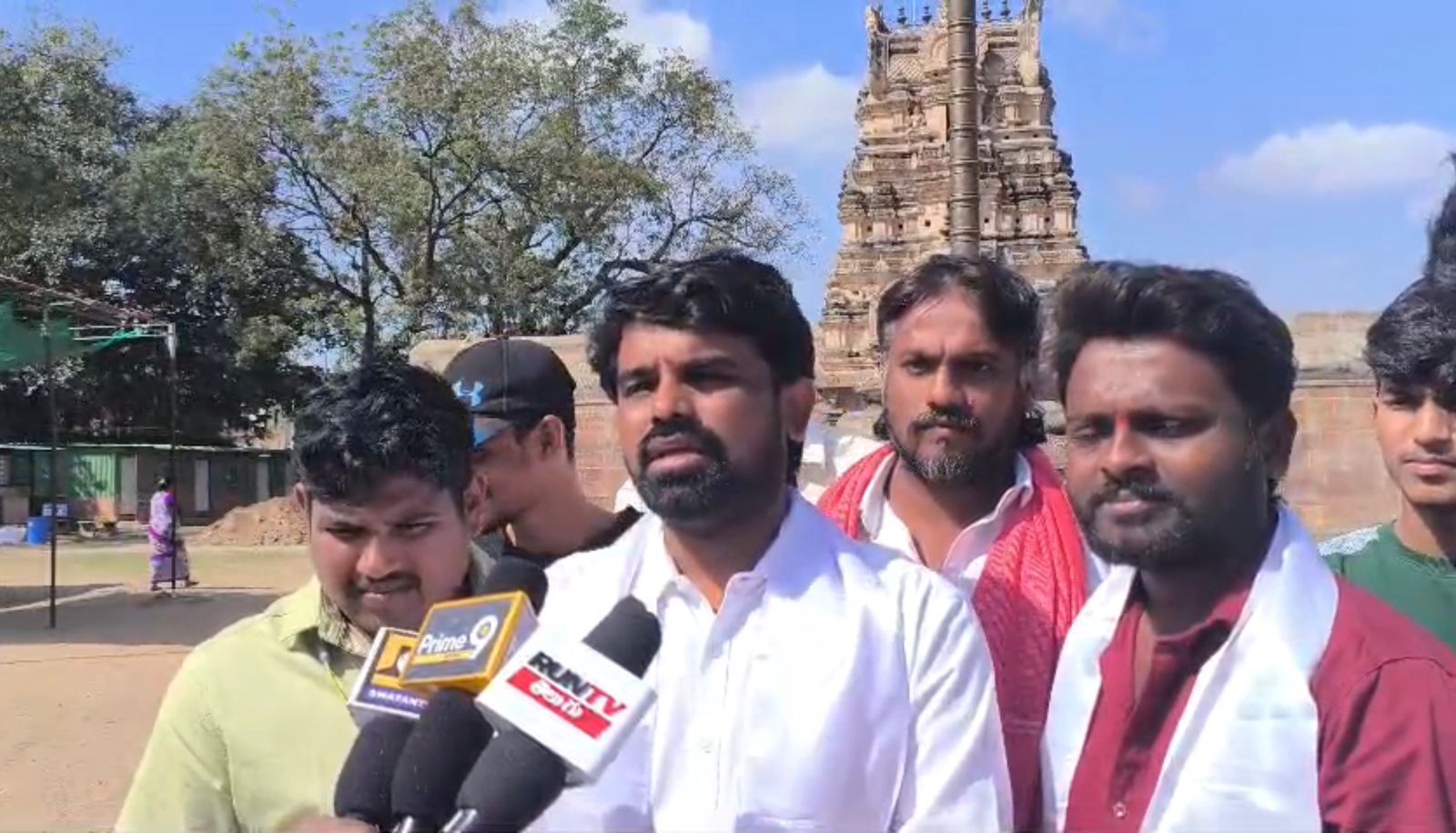 డైవర్షన్ పాలిటిక్స్ కి కేరాఫ్ అడ్రస్ వైసీపీ:-జనసేన ప్రోగ్రాంకమిటీ కార్యదర్శి గురివిగారి వాసు