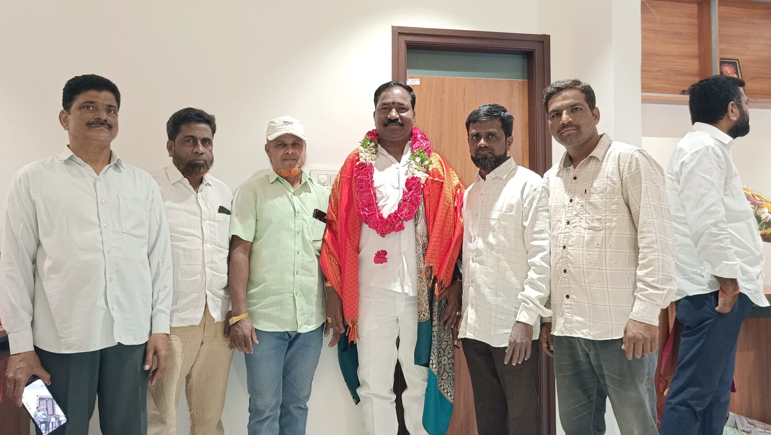 వికారాబాద్ వైస్ చైర్మన్ కు సన్మానం