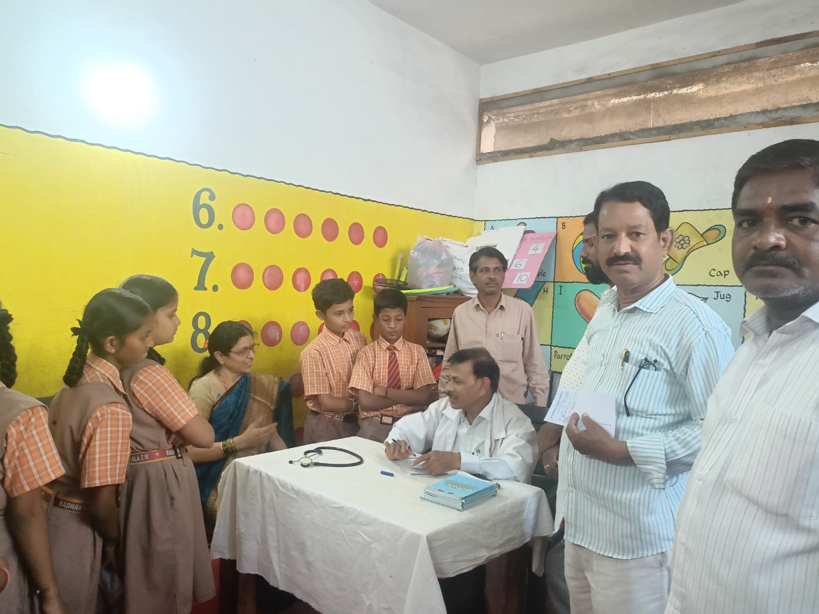 ఉచిత ఆయుర్వేద వైద్య శిబిరం.