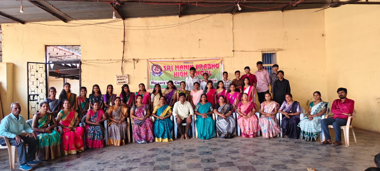 విద్యతో పాటు సంస్కారం నేర్పించడమే తమ లక్ష్యం ప్రిన్సిపాల్ వెంకటయ్య