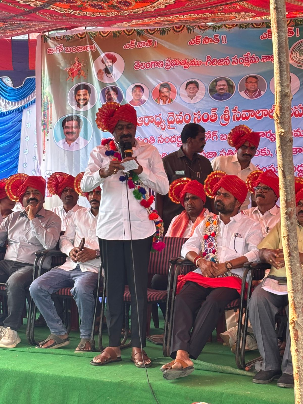 సంత్ సేవాలాల్ ఆశయాలతో గిరిజన అభివృద్ధి: మానాల మోహన్ రెడ్డి