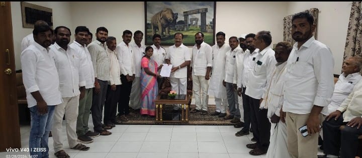 త్రిపుర గవర్నర్ ను కలిసిన సర్పంచ్