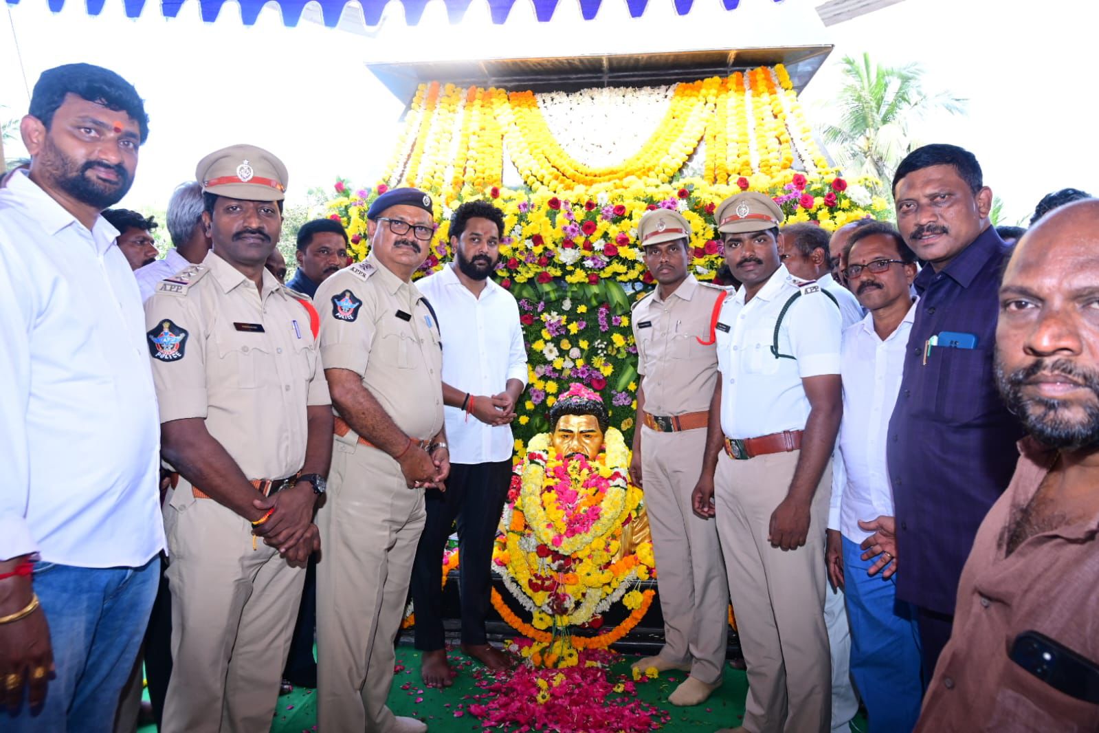 ఘనంగా లోకసభ మాజీ స్పీకర్ జీఎంసీ బాలయోగి వర్ధంతి…