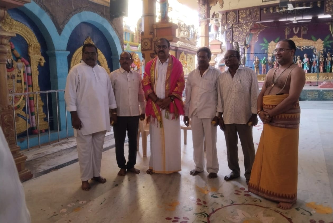 దేమునిగుమ్మం శ్రీ వెంకటేశ్వర స్వామి వారిని దర్శించుకున్న దేవాదాయ ధర్మాదాయ శాఖ ఆర్ జె సి