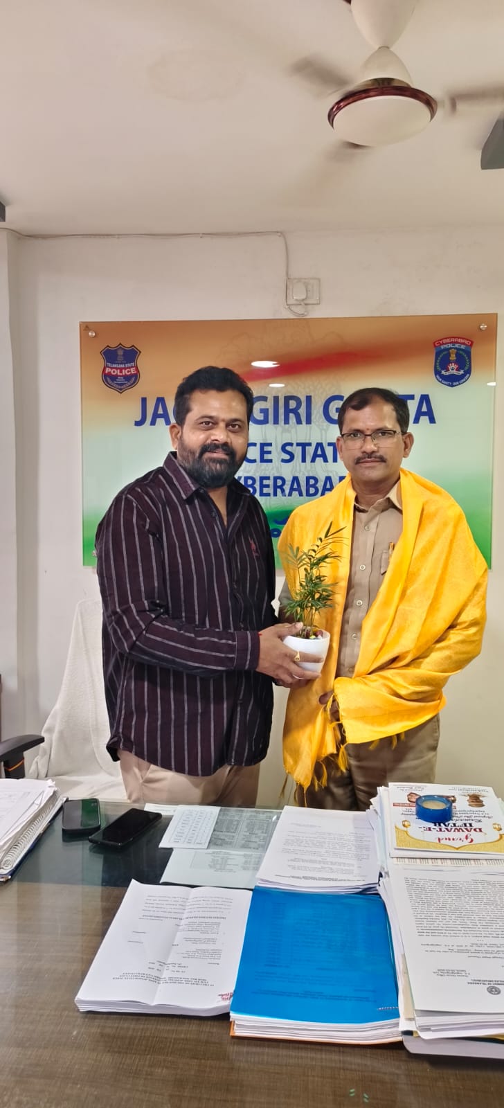 శాంతిభద్రతలు కాపాడడంలో పోలీసులు ఎంతో కృషి చేస్తున్నారు.