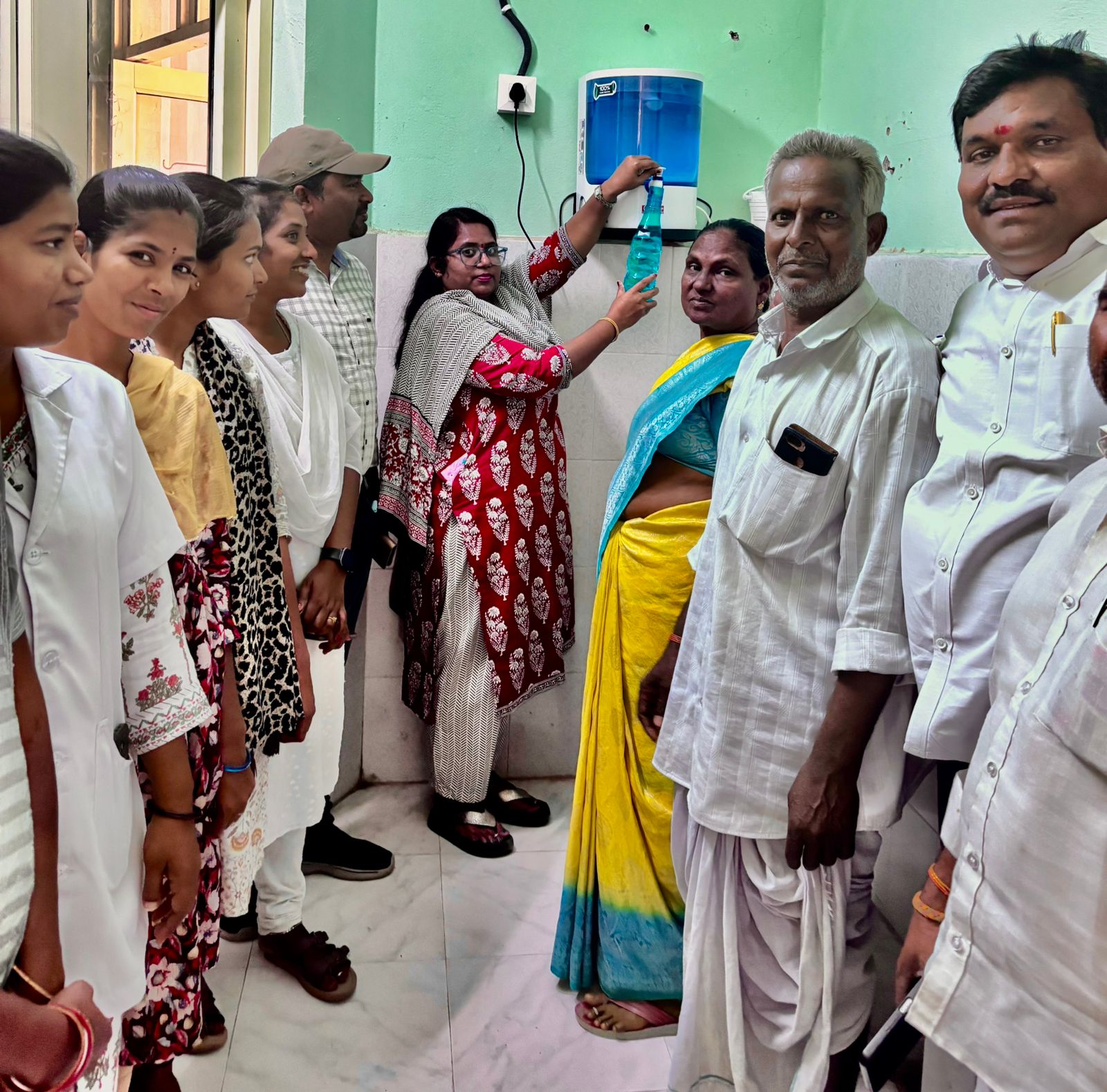 రోగుల దాహం తీర్చిన రాజు – ఏర్గట్ల పి హెచ్ సి లో ఫిల్టర్ వాటర్ మిషన్ ప్రారంభం