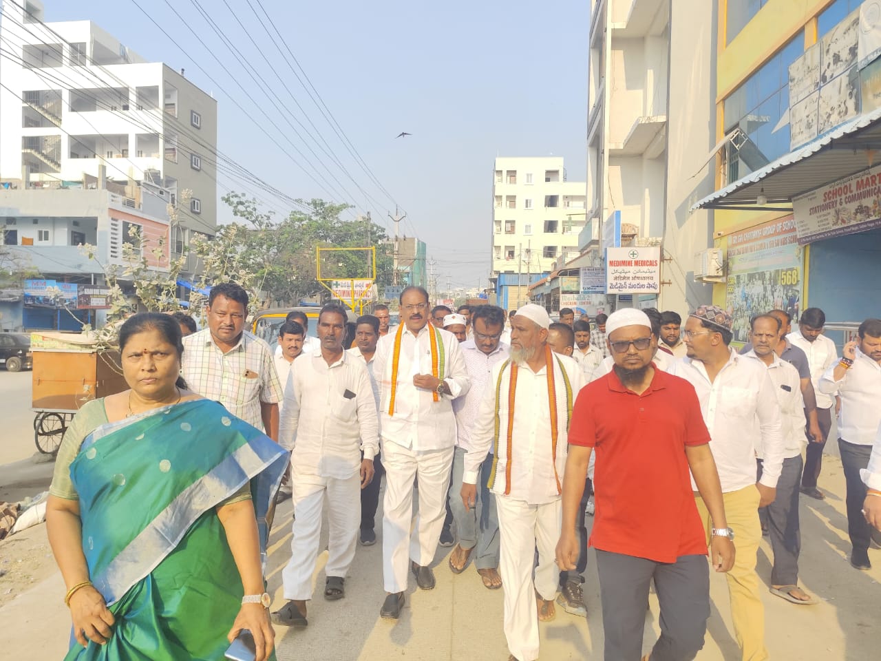 ప్రజాసమస్యల పరిష్కారంలో ప్రభుత్వం ముందుంటుంది: బండి రమేష్