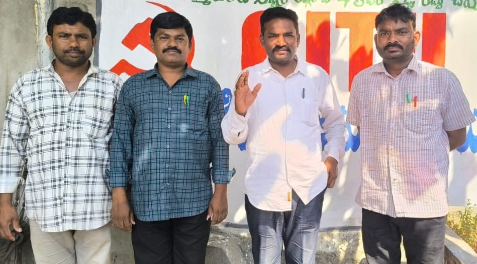 నోవోపోర్ ఫార్మా పరిశ్రమ ప్రమాదంలో గాయాలైన కార్మికులను ఆదుకోవాలి