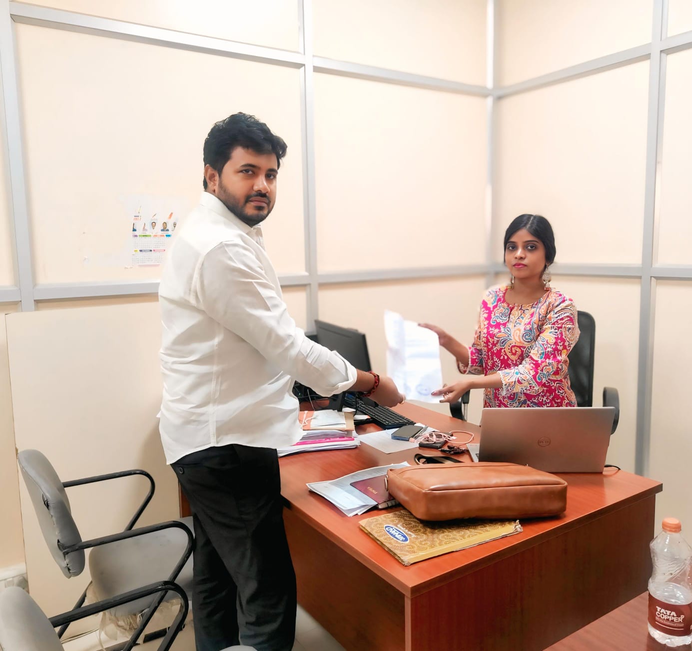 గోపాలనగర్ పార్కు పరిసరాల్లో నూతన విద్యుత్ స్తంభాలు, వీధి లైట్లు ఏర్పాటు చేయాలి: గాదె శివ