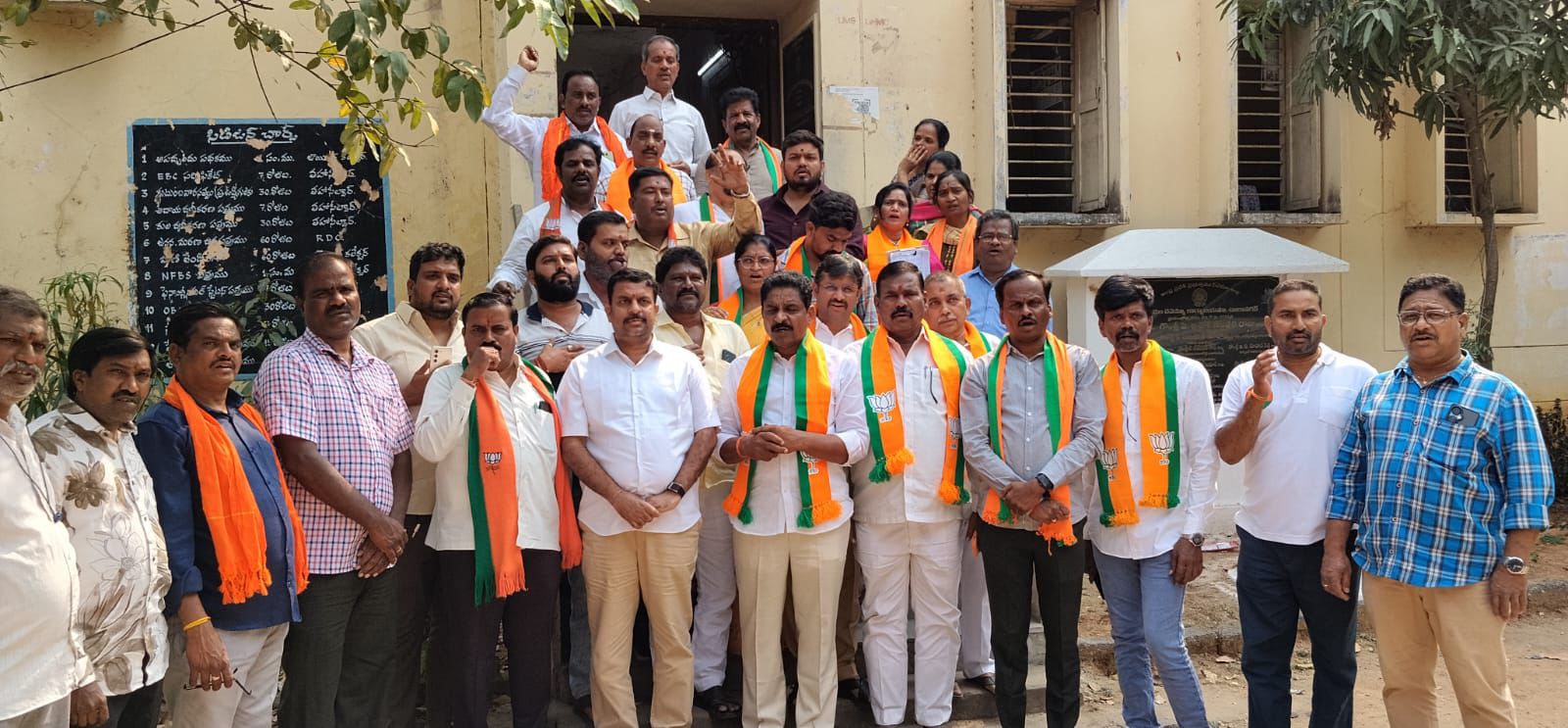 కాంగ్రెస్ ప్రభుత్వ వైఫల్యాలపై బీజేపీ ధర్నా