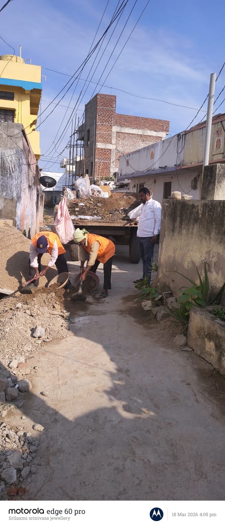 వార్డు అభివృద్ధి కొరకు నిరంతరం పనిచేస్తున్న కౌన్సిలర్ అనూష రాకేష్