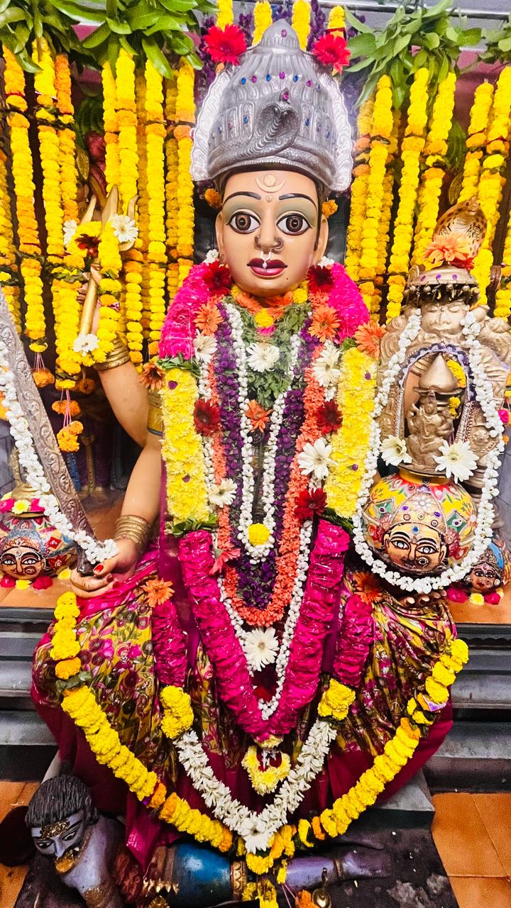 ఉగాది సందర్భంగా గ్రామ దేవత మావుళ్ళమ్మ అమ్మవారికి ప్రత్యేక పూజలు