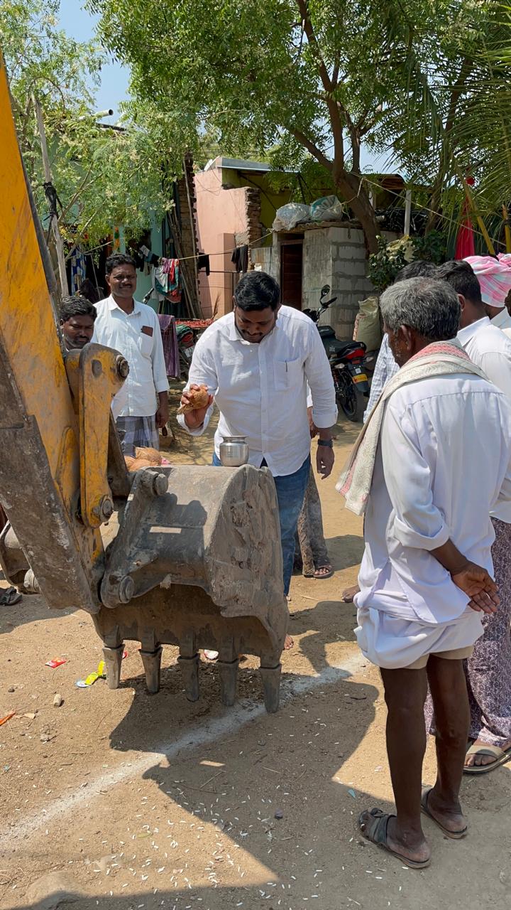 మిషన్ భగీరథ కొత్త లైన్ పనులను ప్రారంభించిన