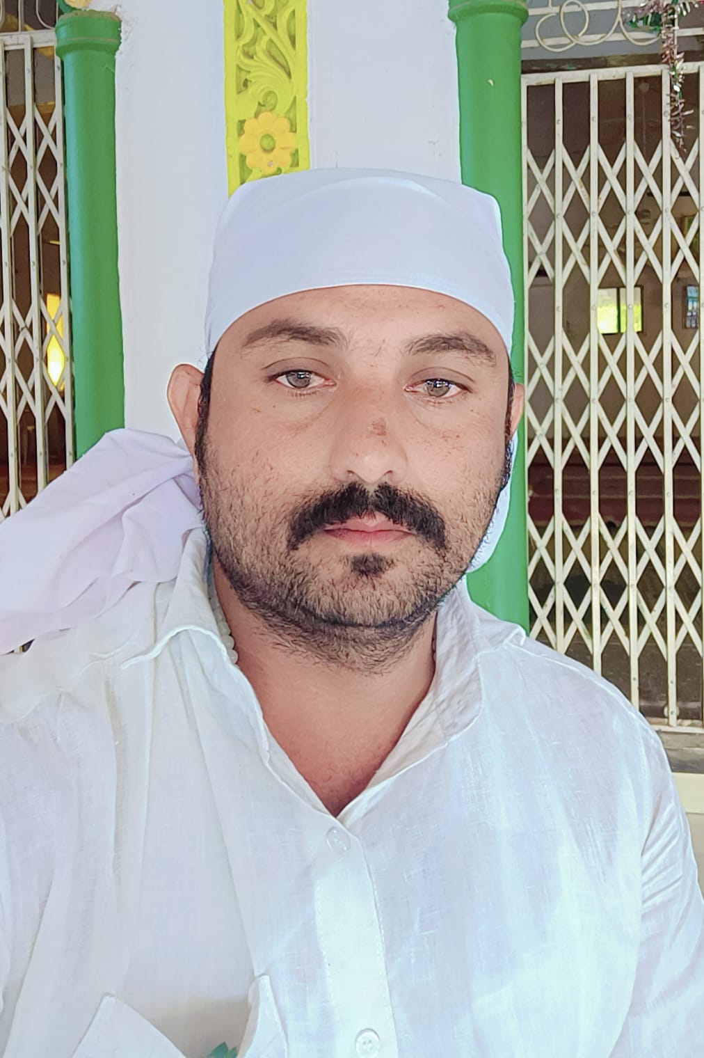 తెలంగాణ ప్రజలకు రంజాన్ పండుగ శుభాకాంక్షలు తెలిపిన మహమ్మద్ ఇమ్రాన్ బిఆర్ఎస్ సీనియర్ లీడర్ జహీరాబాద్ మరియు బీసీ మైనార్టీ సంగారెడ్డి జిల్లా అధ్యక్షులు