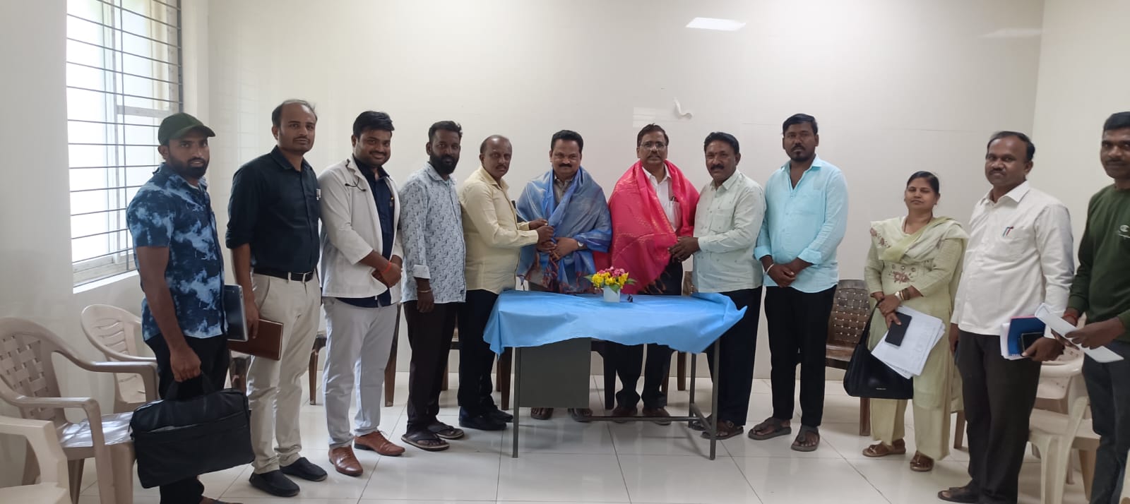 ప్రభుత్వ ఆస్పత్రిని సందర్శించిన జిల్లా వైద్యాధికారి రవీందర్ గౌడ్…