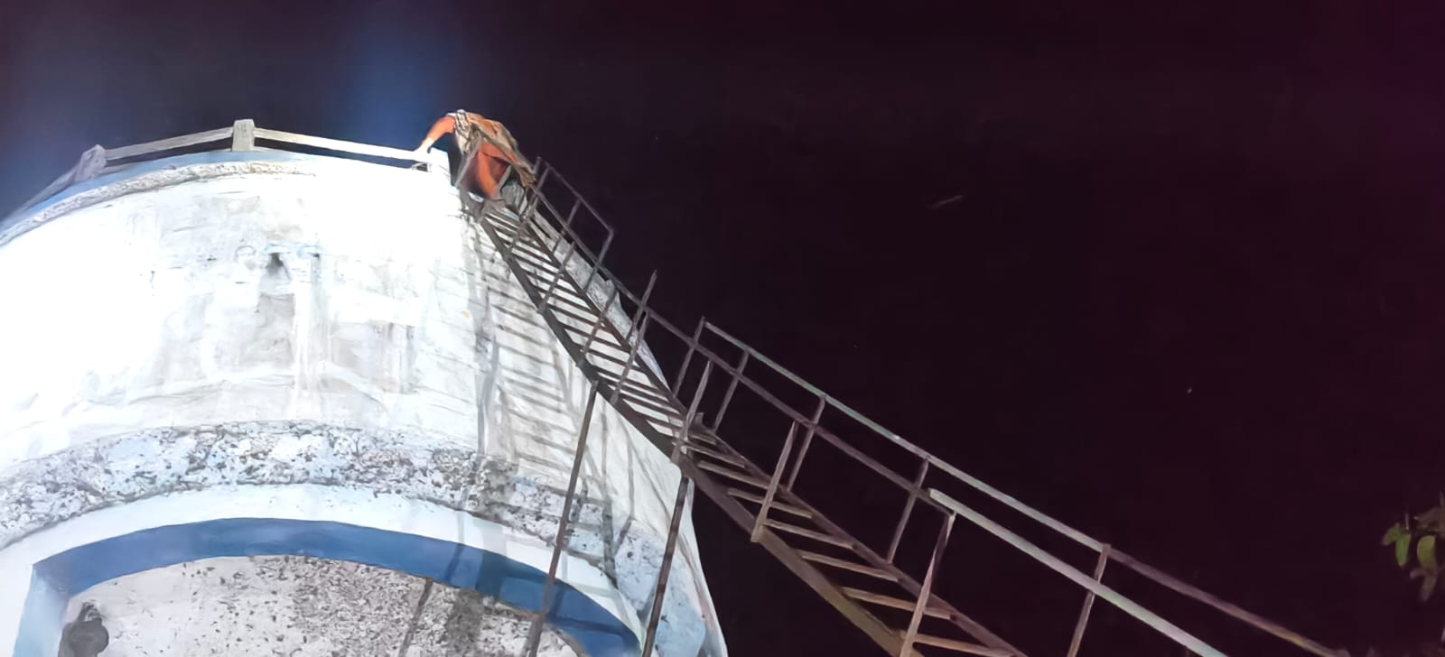 ప్రాణాల కోసం ప్రాణాలే పణంగా పెట్టిన సబ్ కలెక్టర్ డా. కిరణ్మయి ఐఏఎస్ – ధైర్యసాహసానికి నిలువెత్తు నిదర్శనం