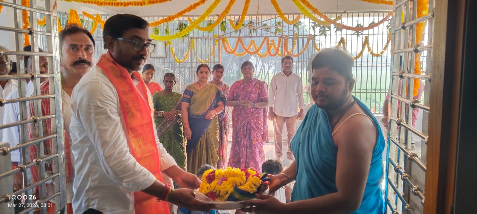 శ్రీరామనవమి వేడుకలలో కోటి తలంబ్రాలు శేష వస్త్రాలు అందజేత .