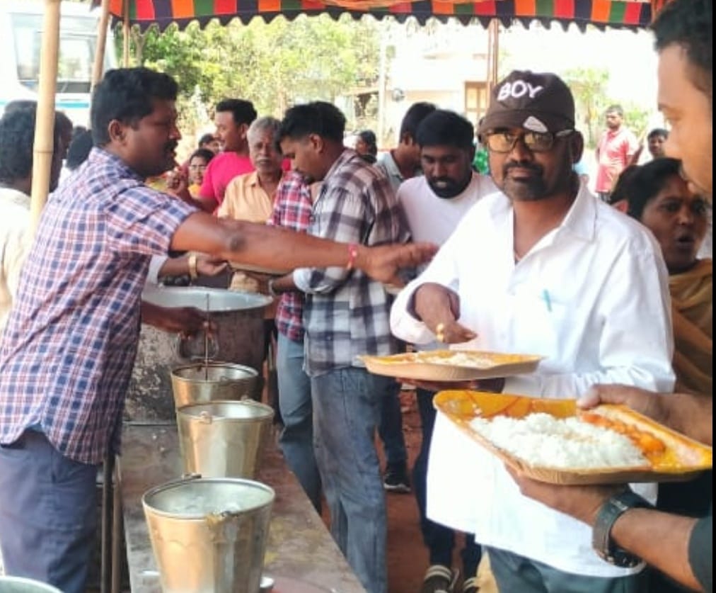 గ్రామాల్లో భారీ అన్నసమారాధనలు