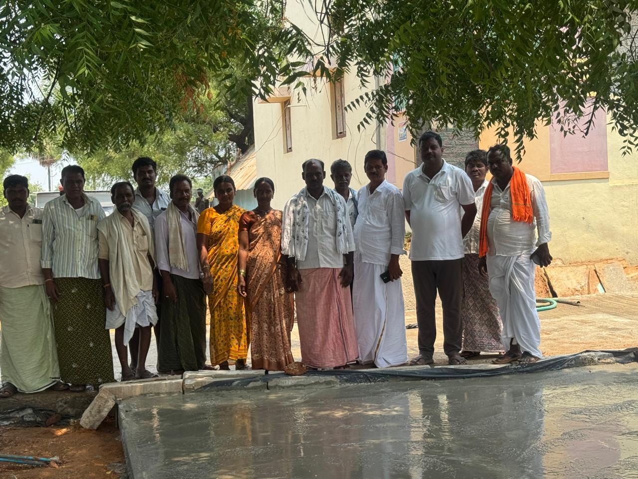 ఎ ఐ సి సి కార్యదర్శి, మాజీ ఎమ్మెల్యే సంపత్ కుమార్ ఆదేశాల మేరకు జోగులాంబ గద్వాల్ జిల్లా అయిజ