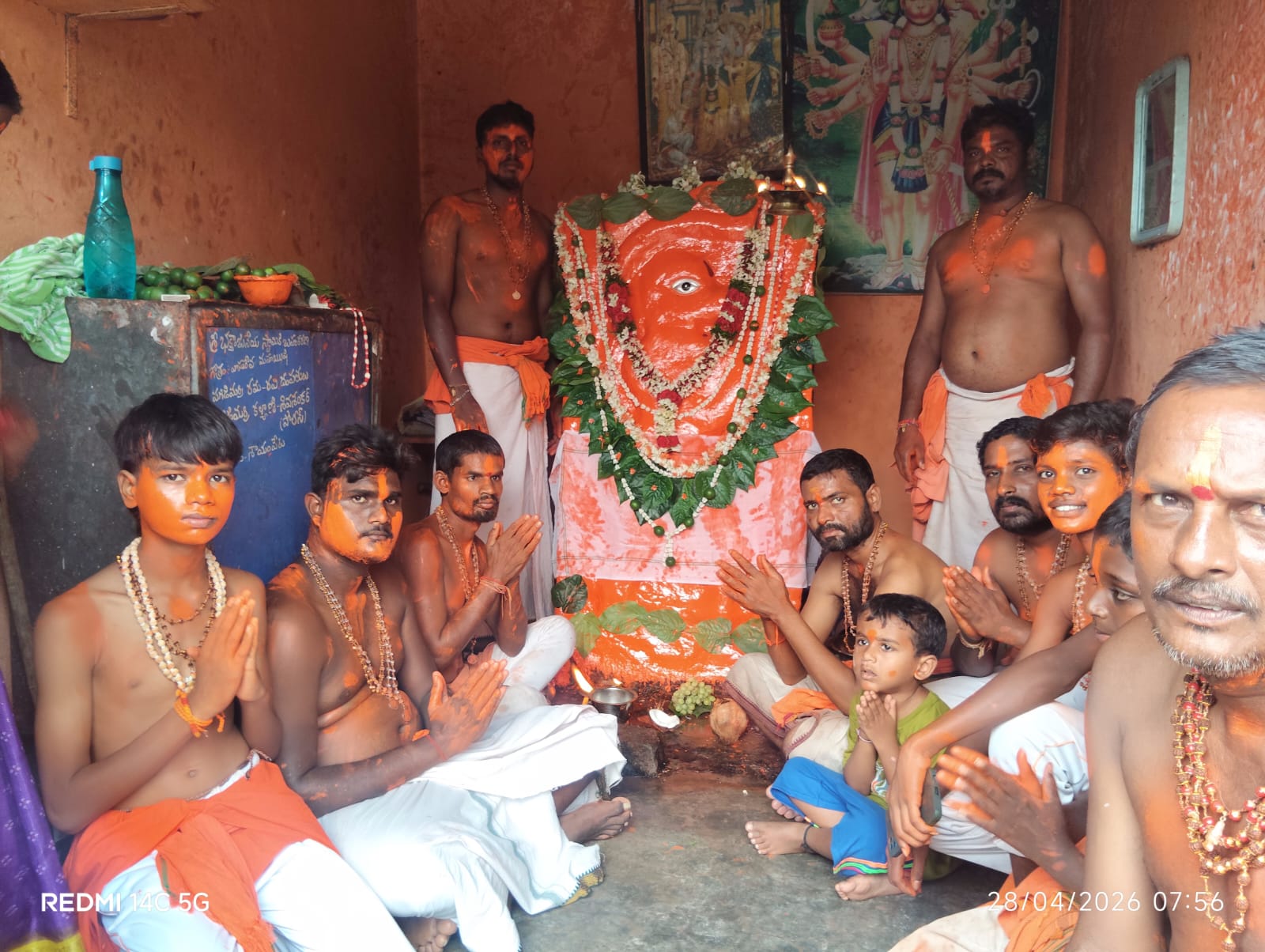 ఆంజనేయునికి  చందనాభిషేకం