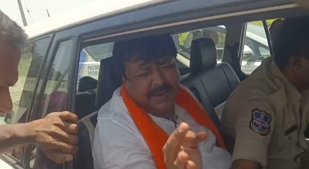 భాజాపా జిల్లా అధ్యక్షుడు దినేష్ కులాచారి అరెస్ట్.