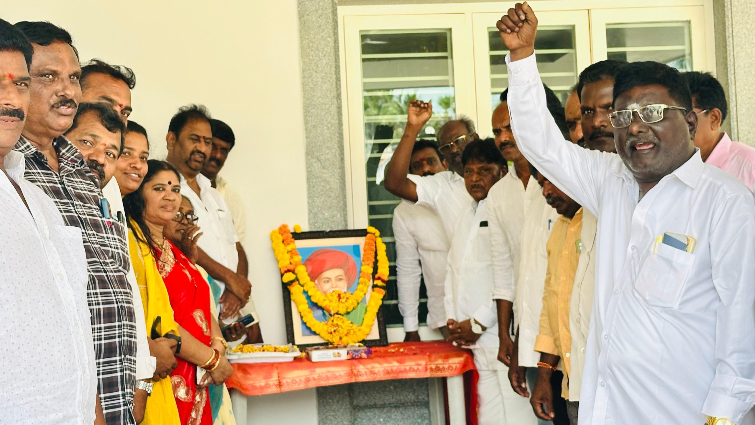 అణగారిన వర్గాల ఆశాజ్యోతి మహాత్మా జ్యోతిరావు పూలే – ఎమ్మెల్యే దాట్ల బుచ్చిబాబు