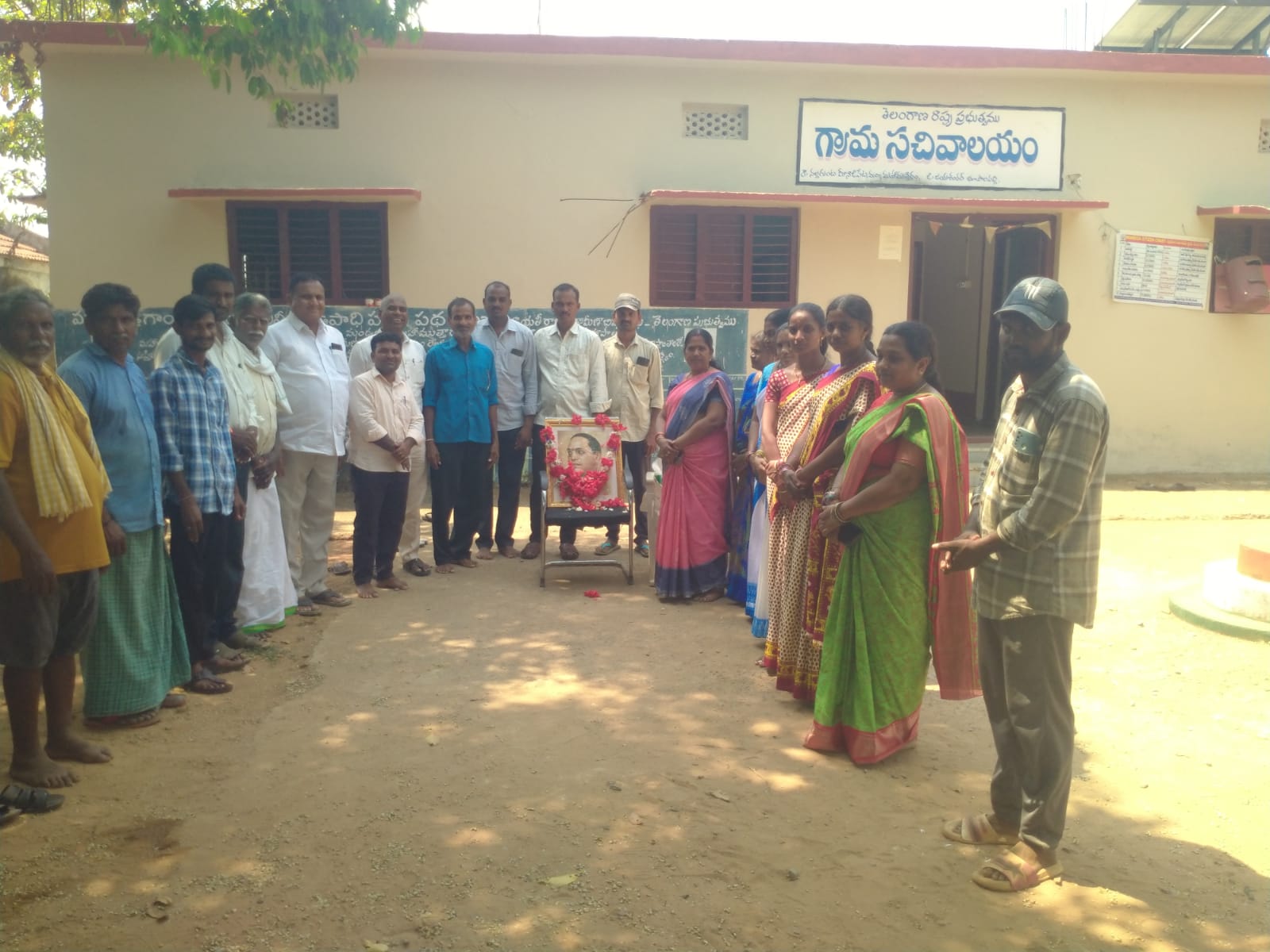 డాక్టర్ బి.ఆర్ అంబేద్కర్ జయంతి వేడుకల్లో పాల్గొన్నమీనాజీపేట సర్పంచ్ ఉమా దేవేందర్ రెడ్డి