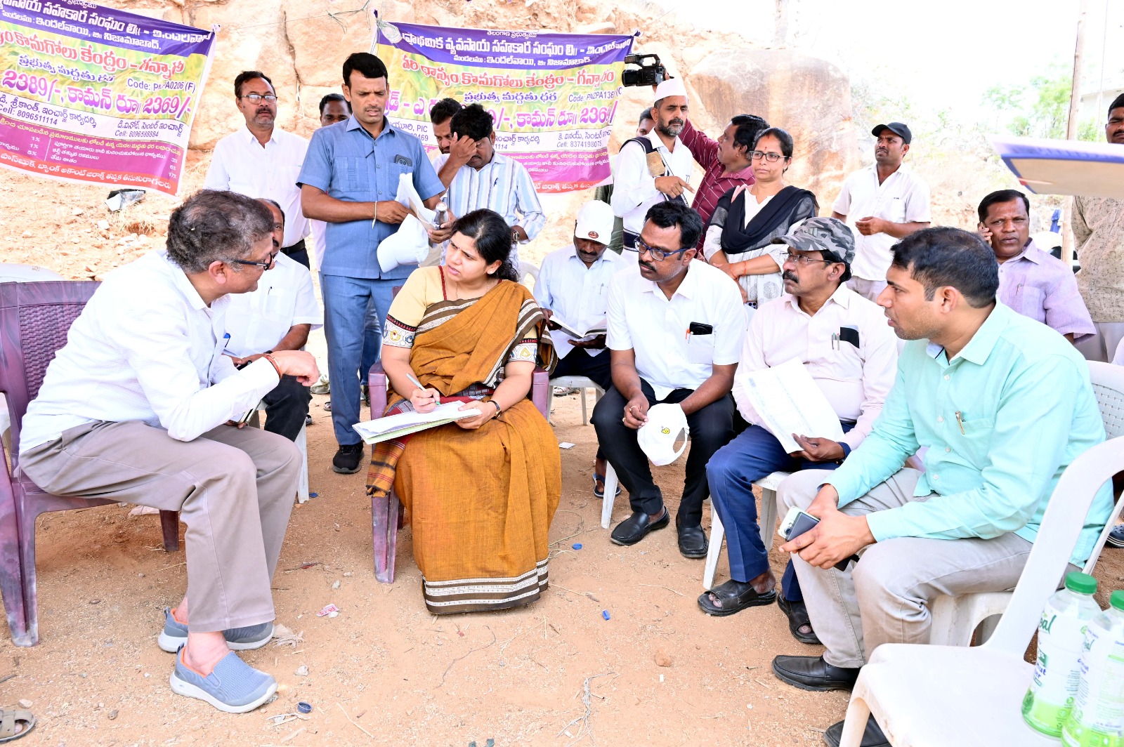 దొడ్డు రకం ధాన్యం సేకరణలో ఇబ్బందులు లేకుండా చూడాలని కలెక్టర్ ఆదేశం.