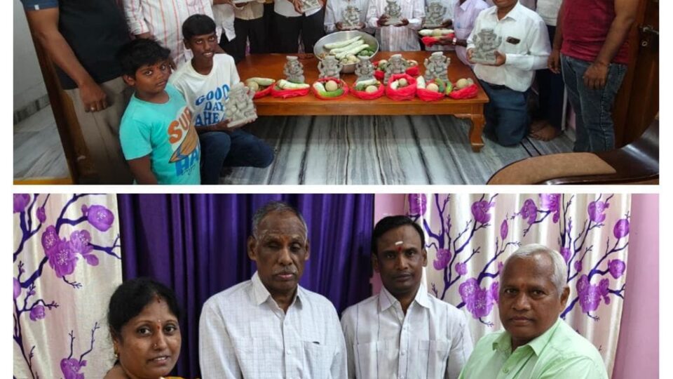 చైతన్యనగర్‌లో ఘనంగా మట్టి వినాయకుల పంపిణీ