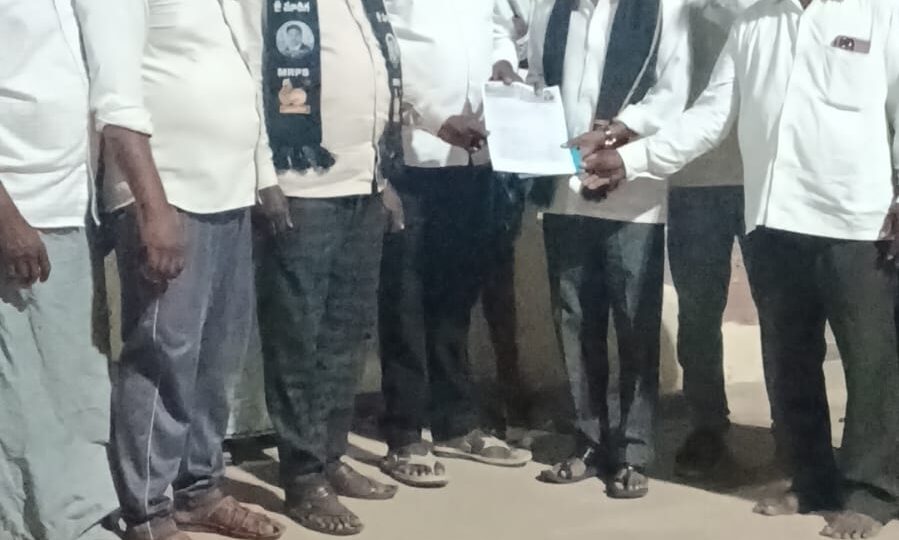 ఐజ మండలం,తూముకుంట ఎంఆర్పిఎస్ నూతన గ్రామ కమిటీ ఏకగ్రీవ ఎన్నిక