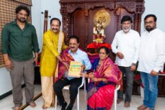 భగవద్గీతా ఫౌండేషన్ ను దర్శించిన చైతన్య గ్రూప్ అధినేత కె.వి.వి. సత్యనారాయణ రాజు