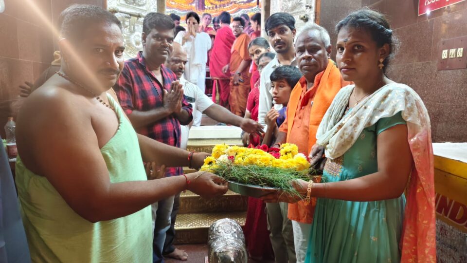 మోదీ జన్మదినం సందర్భంగా విఘ్నేశ్వరుని ఆలయంలో ప్రత్యేక పూజలు