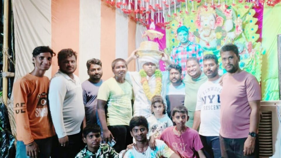 గంగమిట్ట లడ్డు వేలం పాట 35000/-వేలకు జూటూరు ఆంజనేయులు దక్కించు కున్నారు
